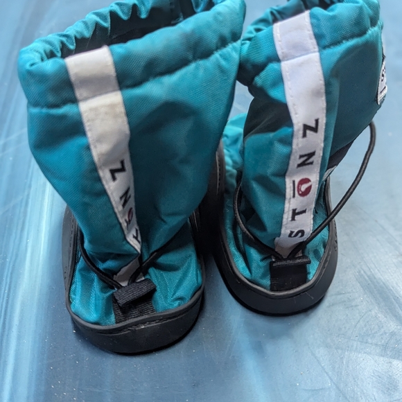 STONZ Toddler Boots - Picture 2 of 3